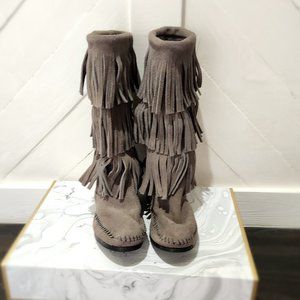 MINNETONKA BOOTS